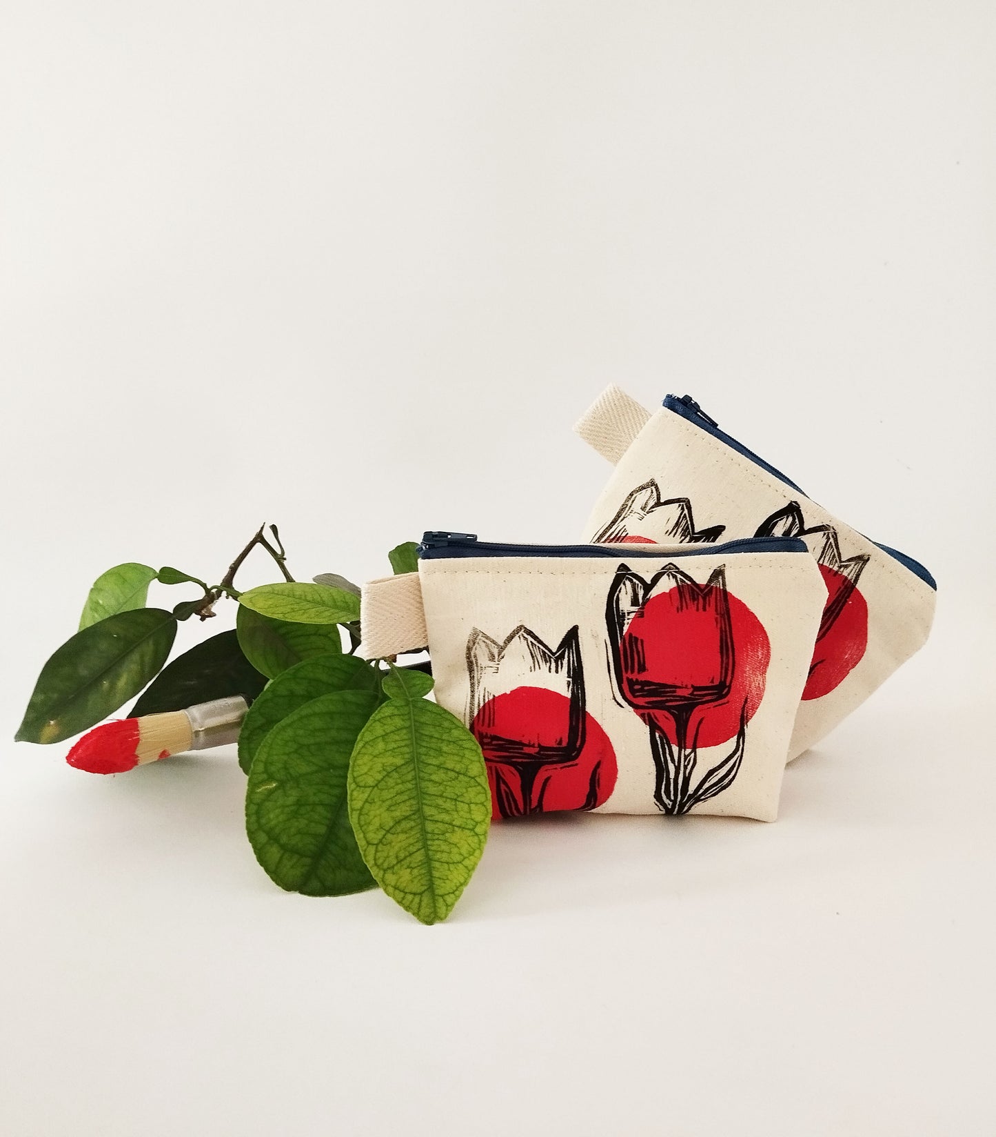 Red Tulip Canvas Pouch