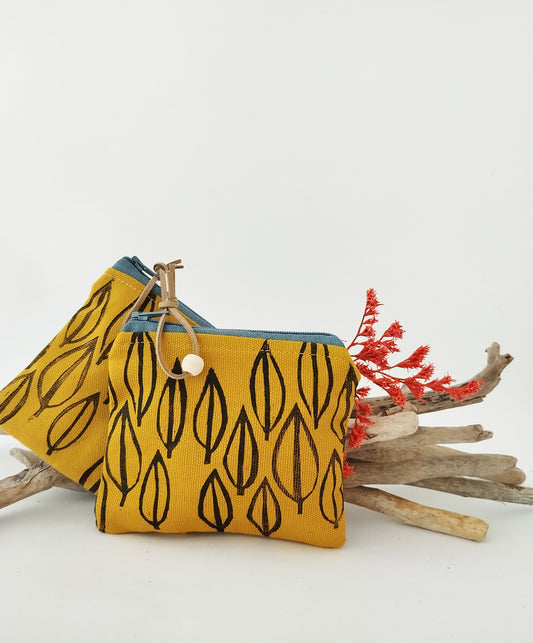 Minimal Leaf Print Fabric Wallet