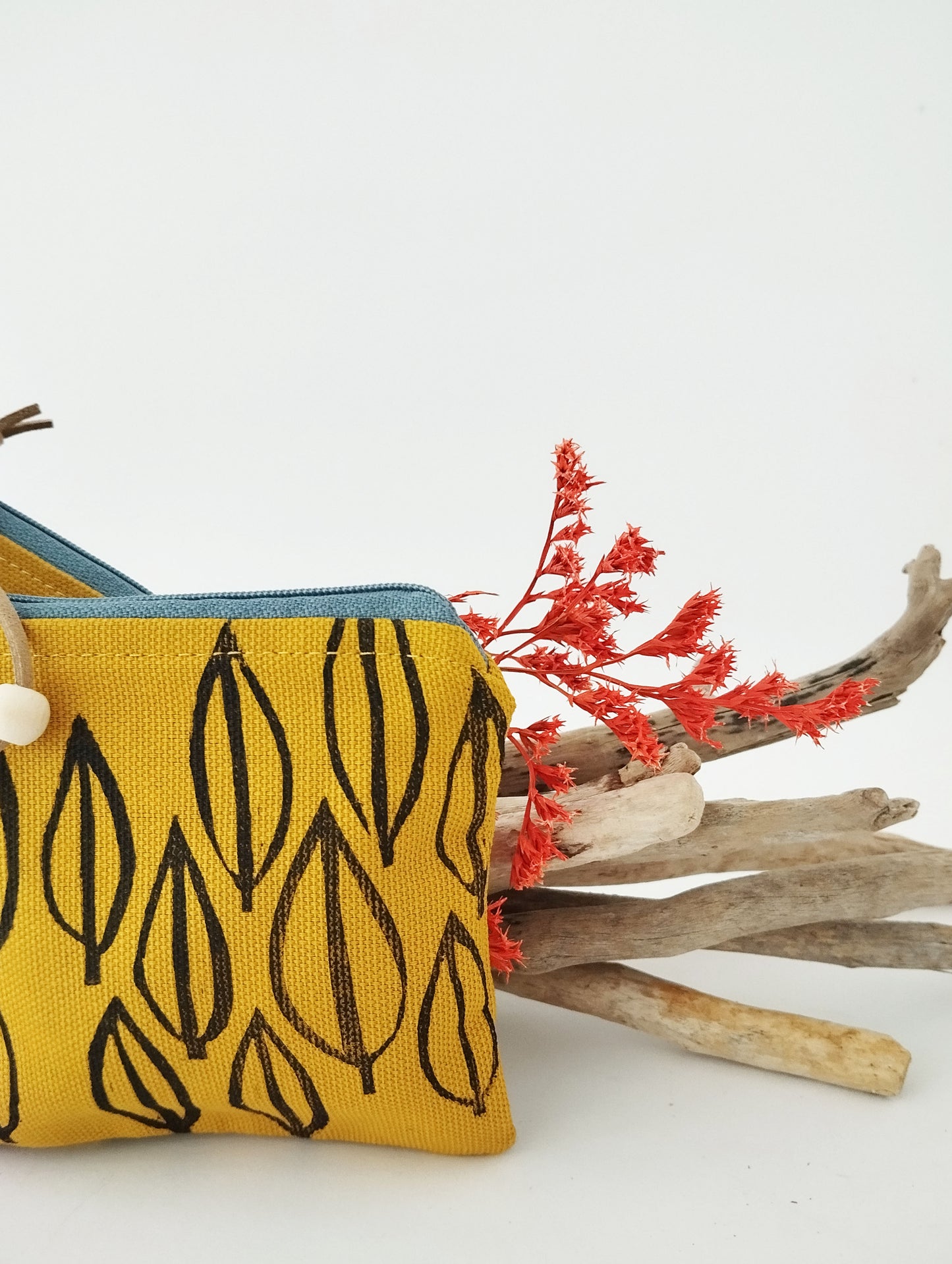Minimal Leaf Print Fabric Wallet