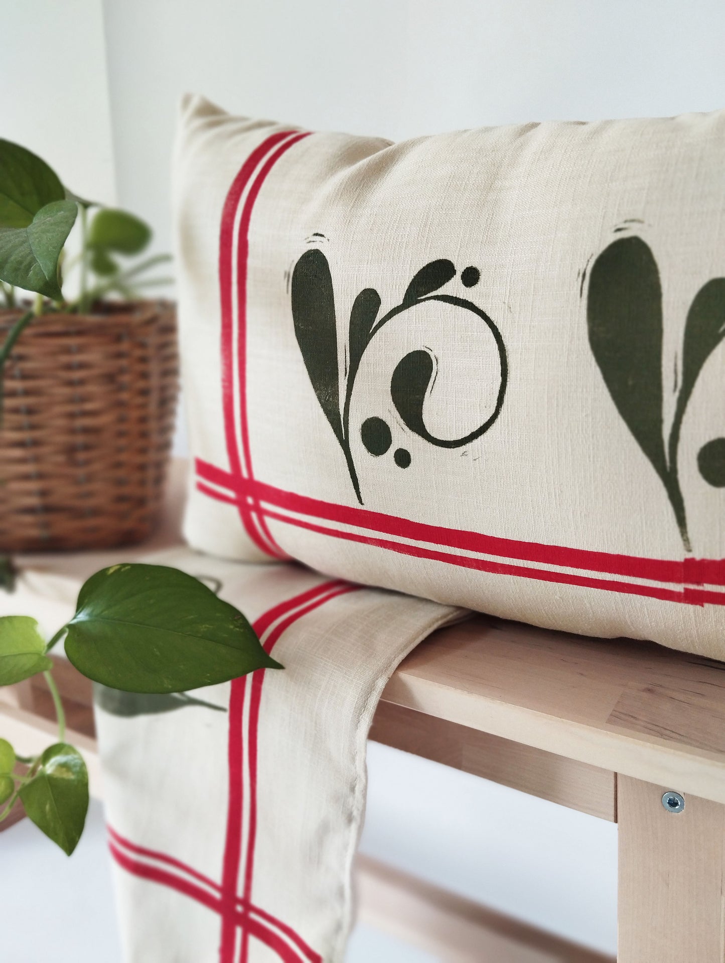 Vintage Inspired Motif Lumbar Cushion