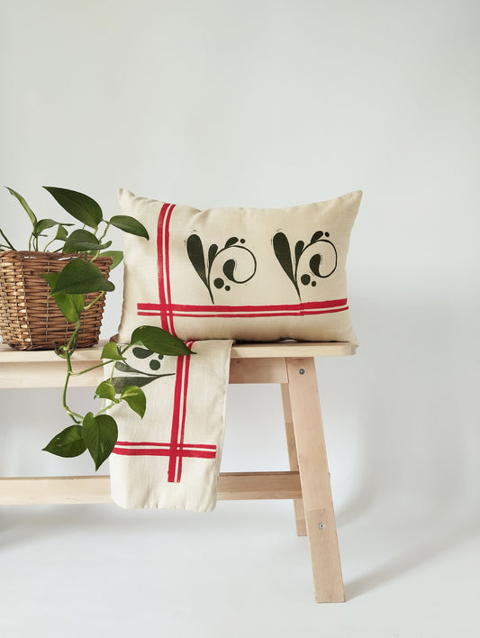 Vintage Inspired Motif Lumbar Cushion
