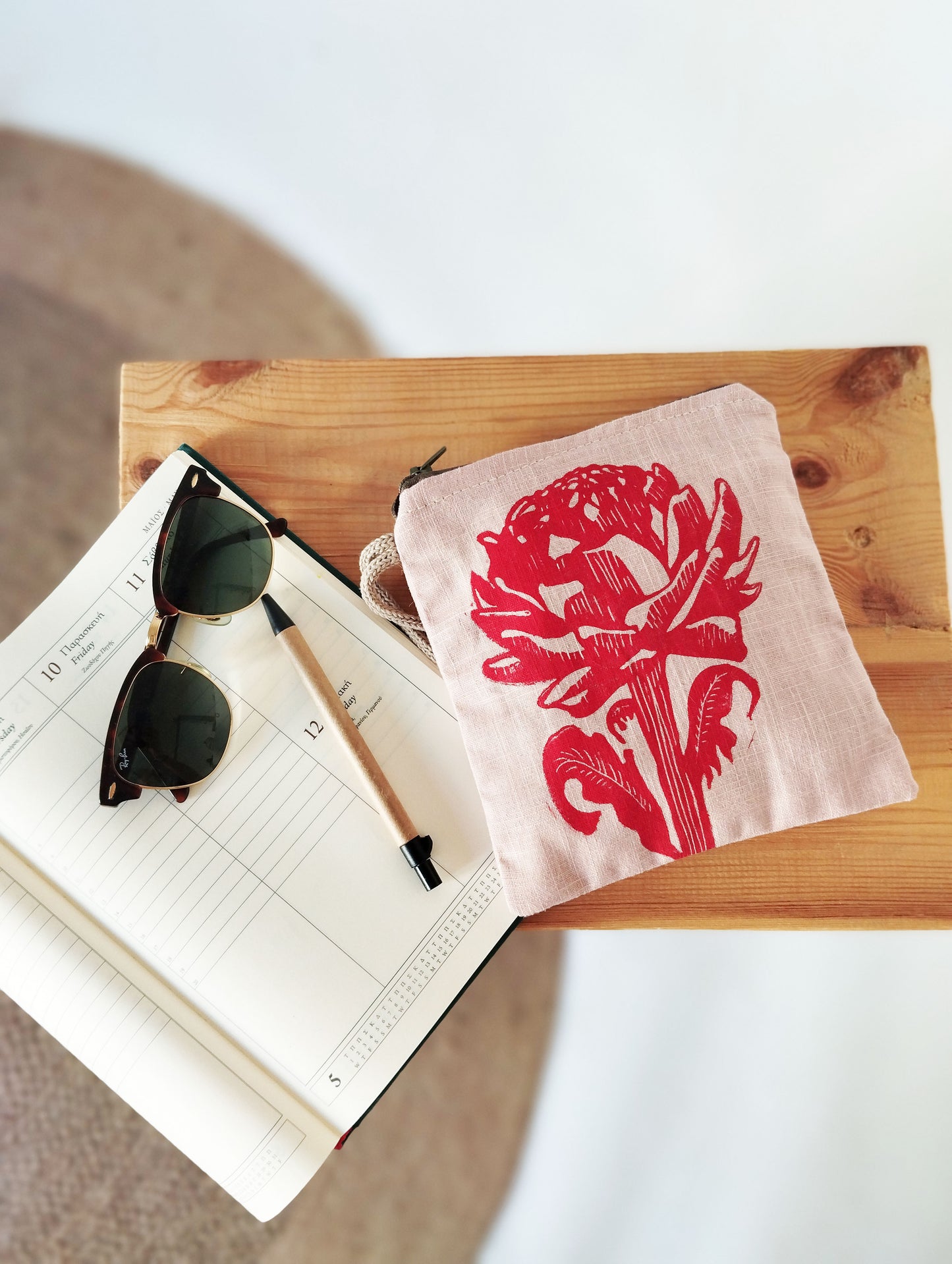 Artichoke Zippered Wristlet Pouch