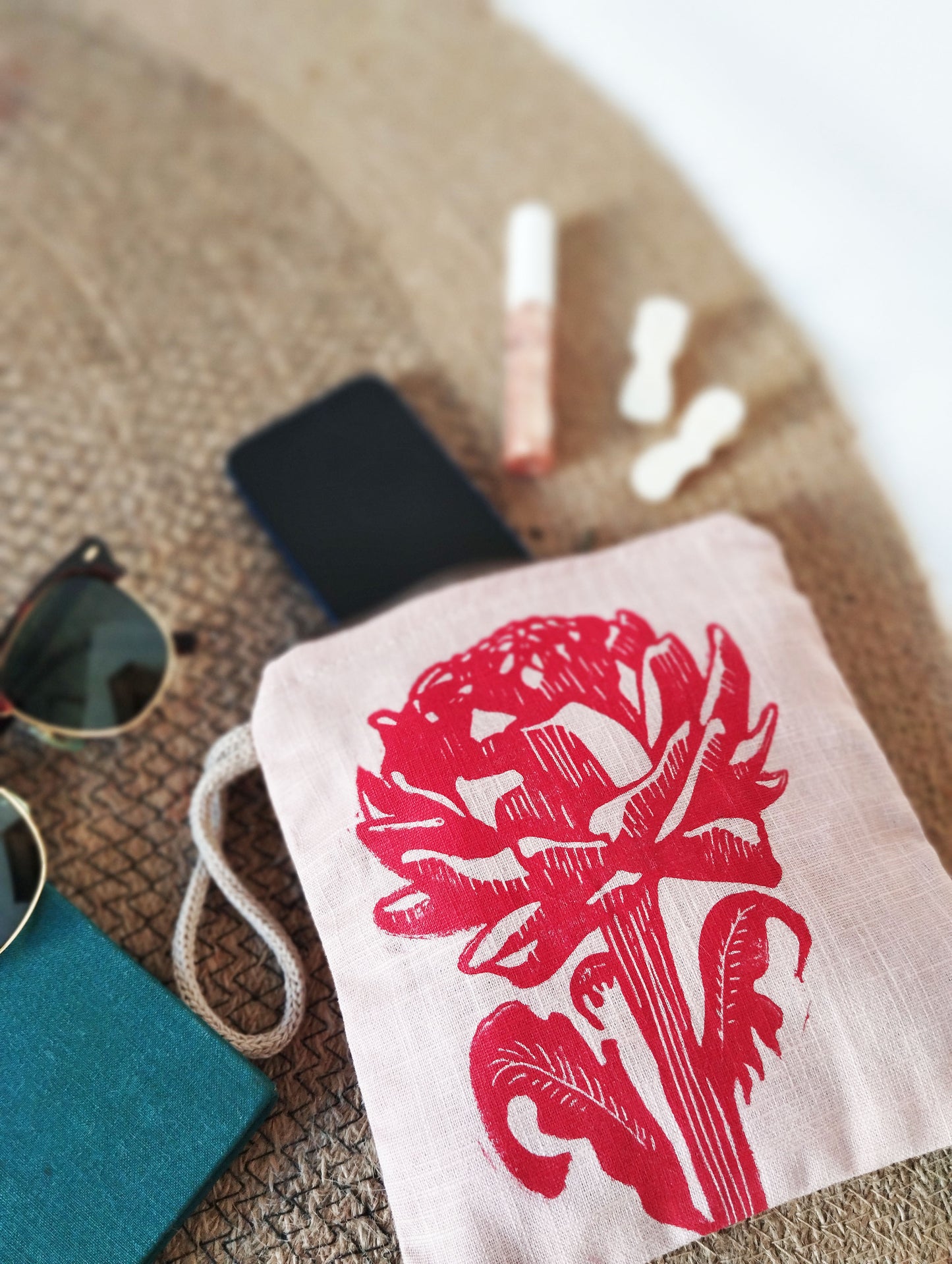 Artichoke Zippered Wristlet Pouch