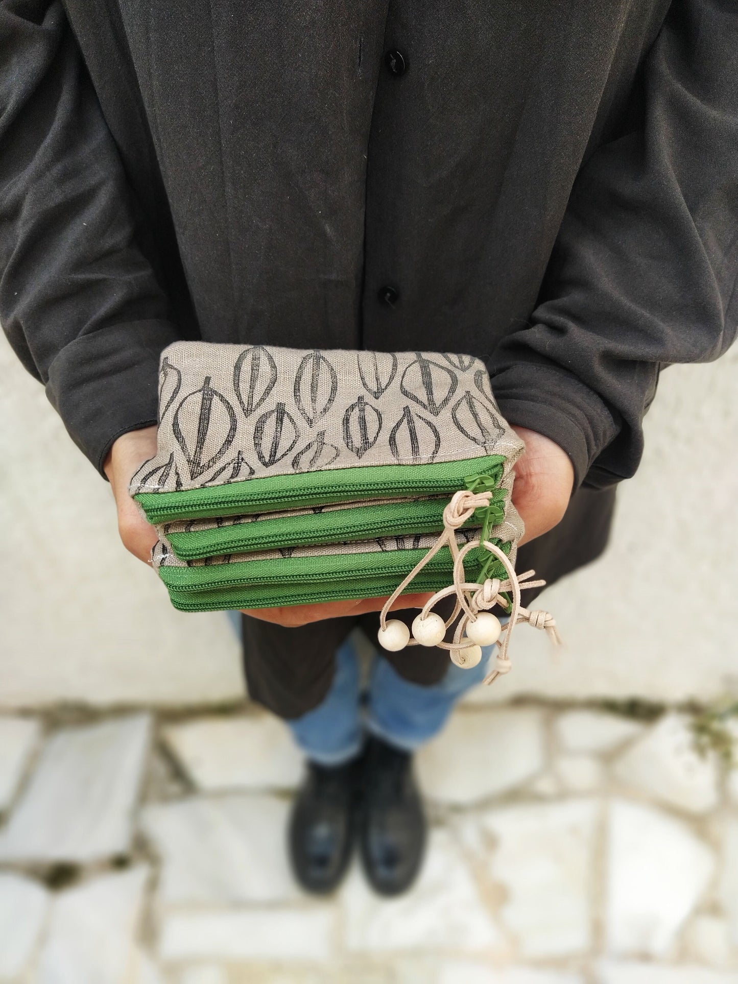 Simple Leaf Print Linen Purse