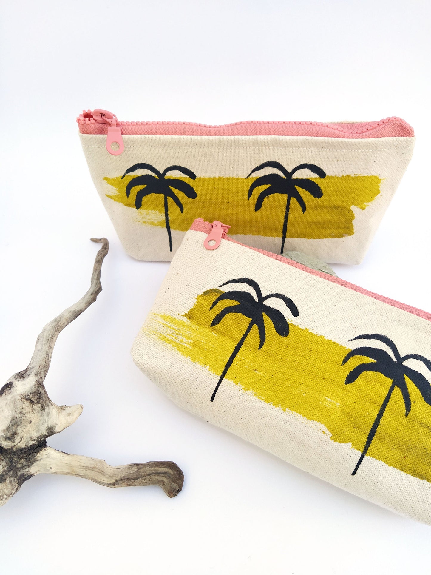 Minimal Palm Trees Cosmetics Purse