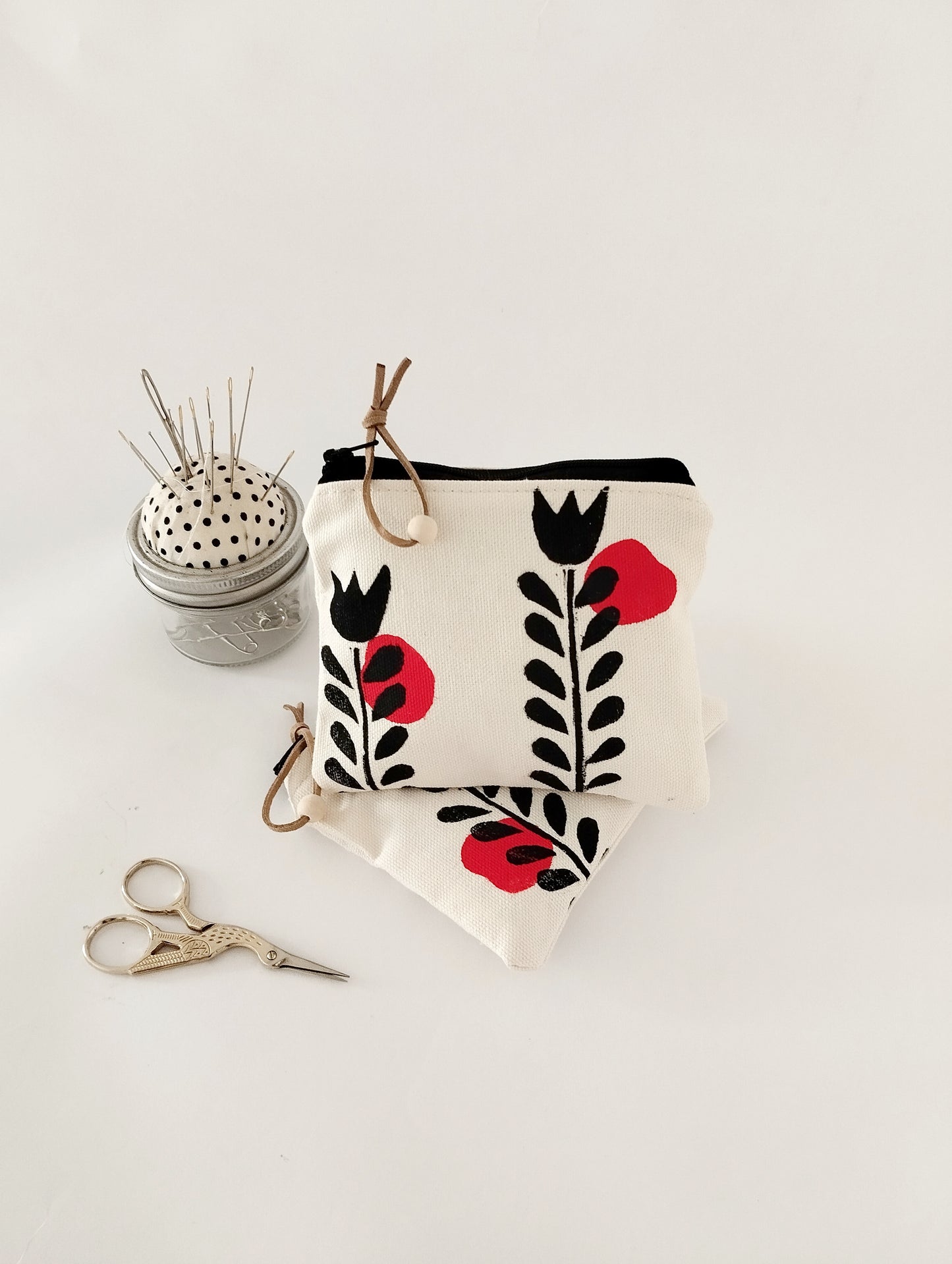 Scandinavian Floral Print Purse