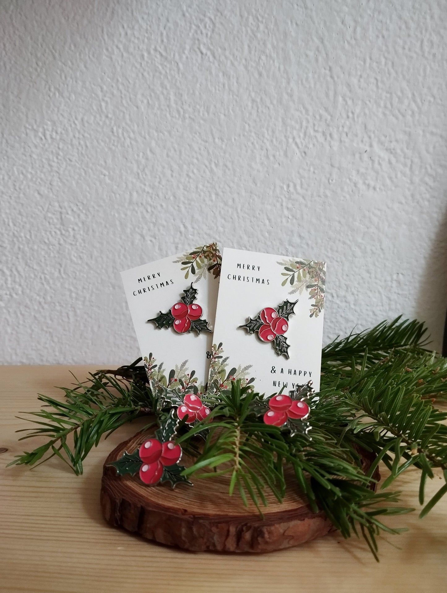 Χριστουγεννιάτικη Καρφίτσα Σμάλτου με Γκυ