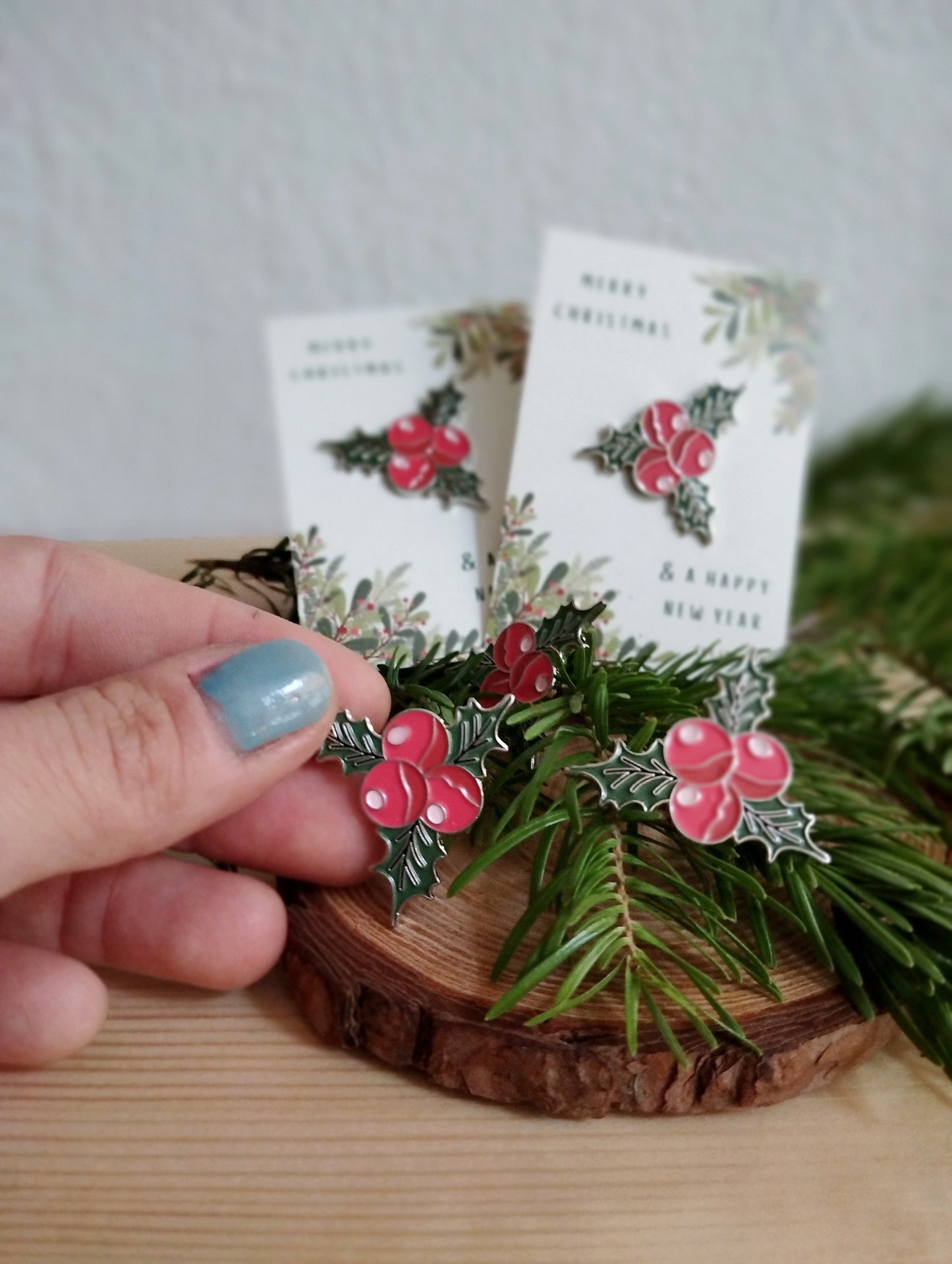 Χριστουγεννιάτικη Καρφίτσα Σμάλτου με Γκυ