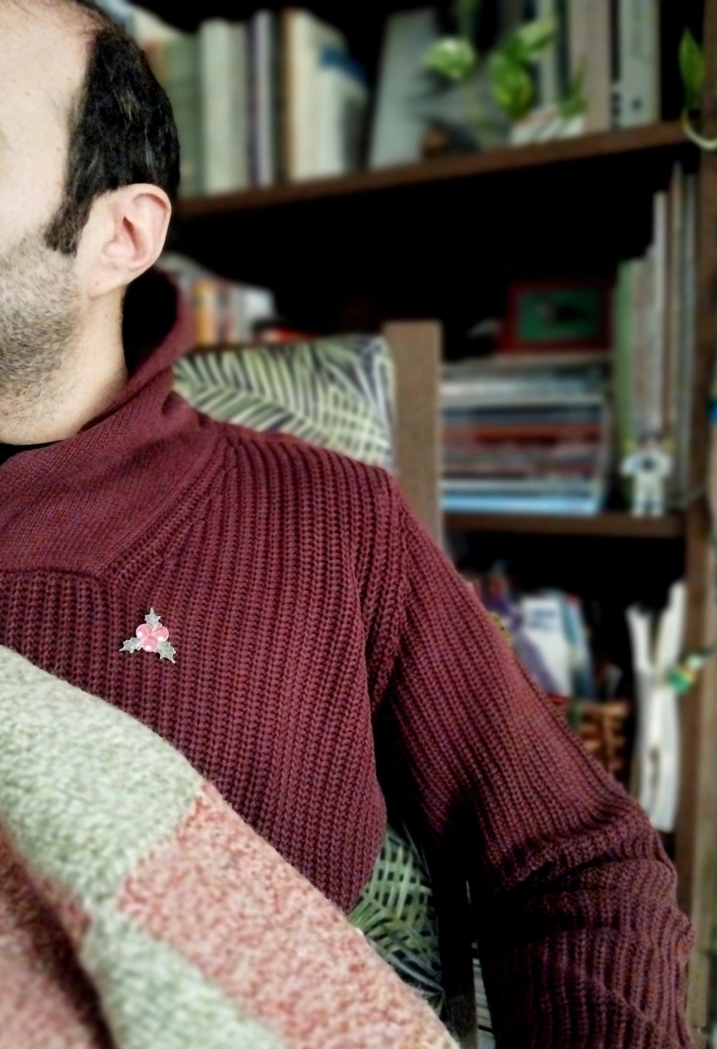 Χριστουγεννιάτικη Καρφίτσα Σμάλτου με Γκυ