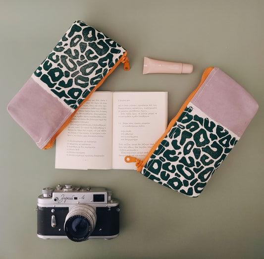 Modern Leopard Print Organizer