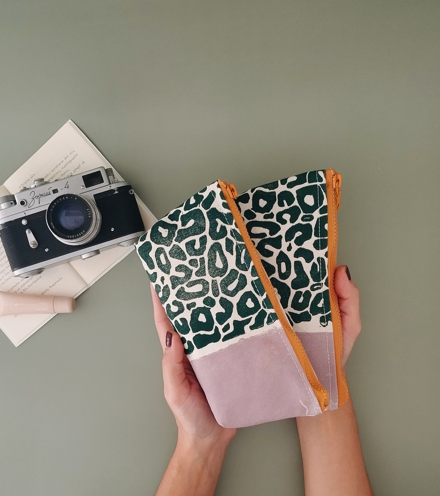 Modern Leopard Print Organizer