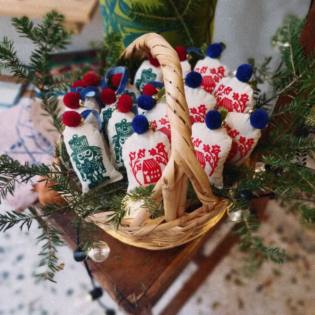 Χειροποίητο Χριστουγεννιάτικο Στολίδι Καρυθραύστης