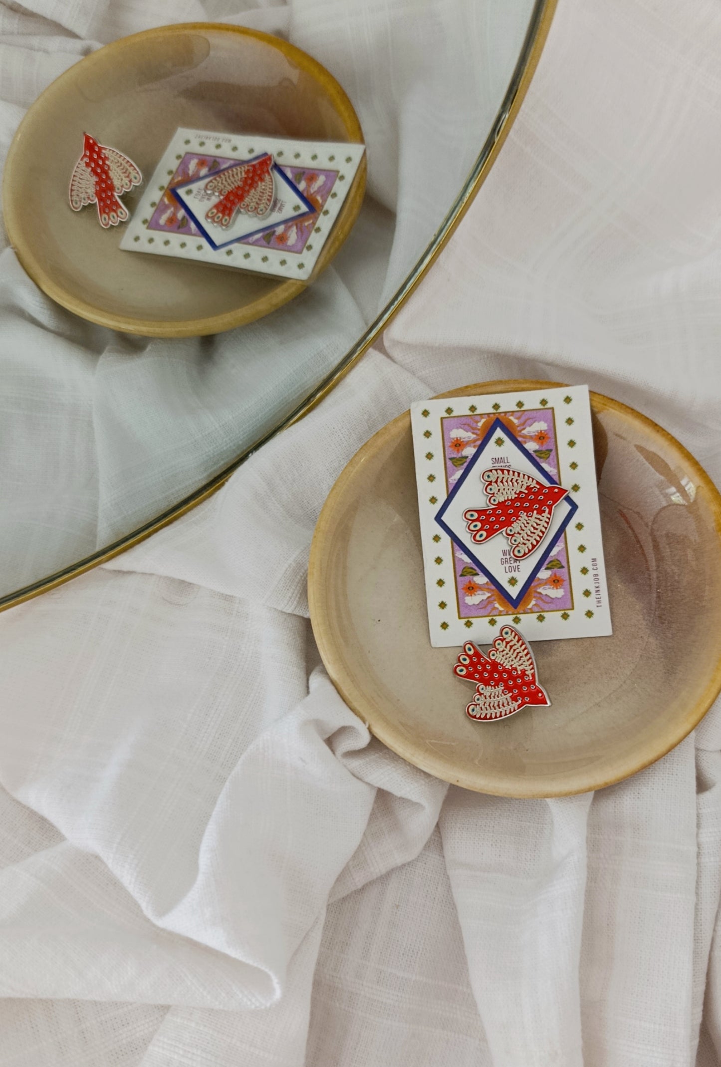 Μεταλλική Καρφίτσα Σμάλτου με κόκκινο Πουλί