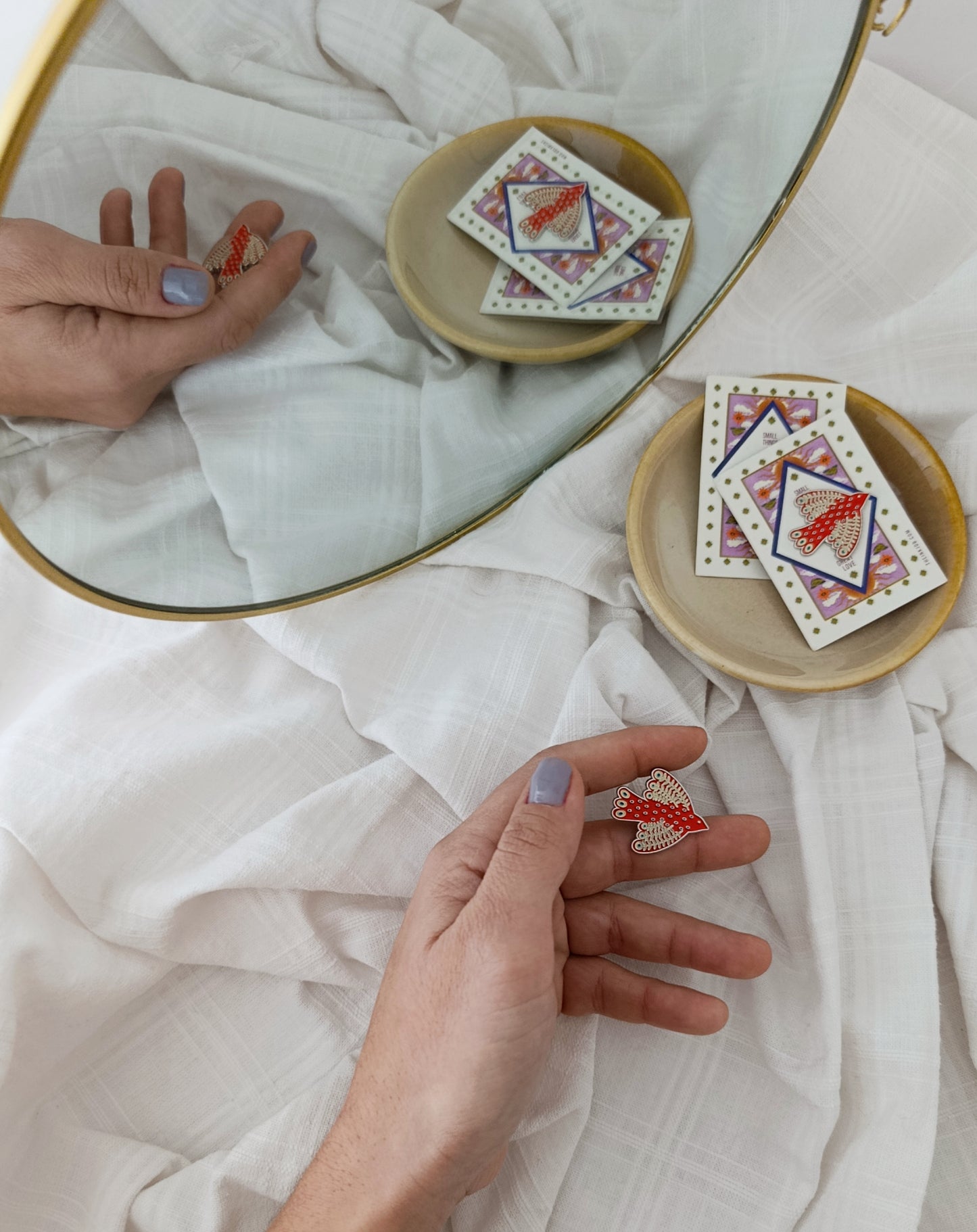 Μεταλλική Καρφίτσα Σμάλτου με κόκκινο Πουλί