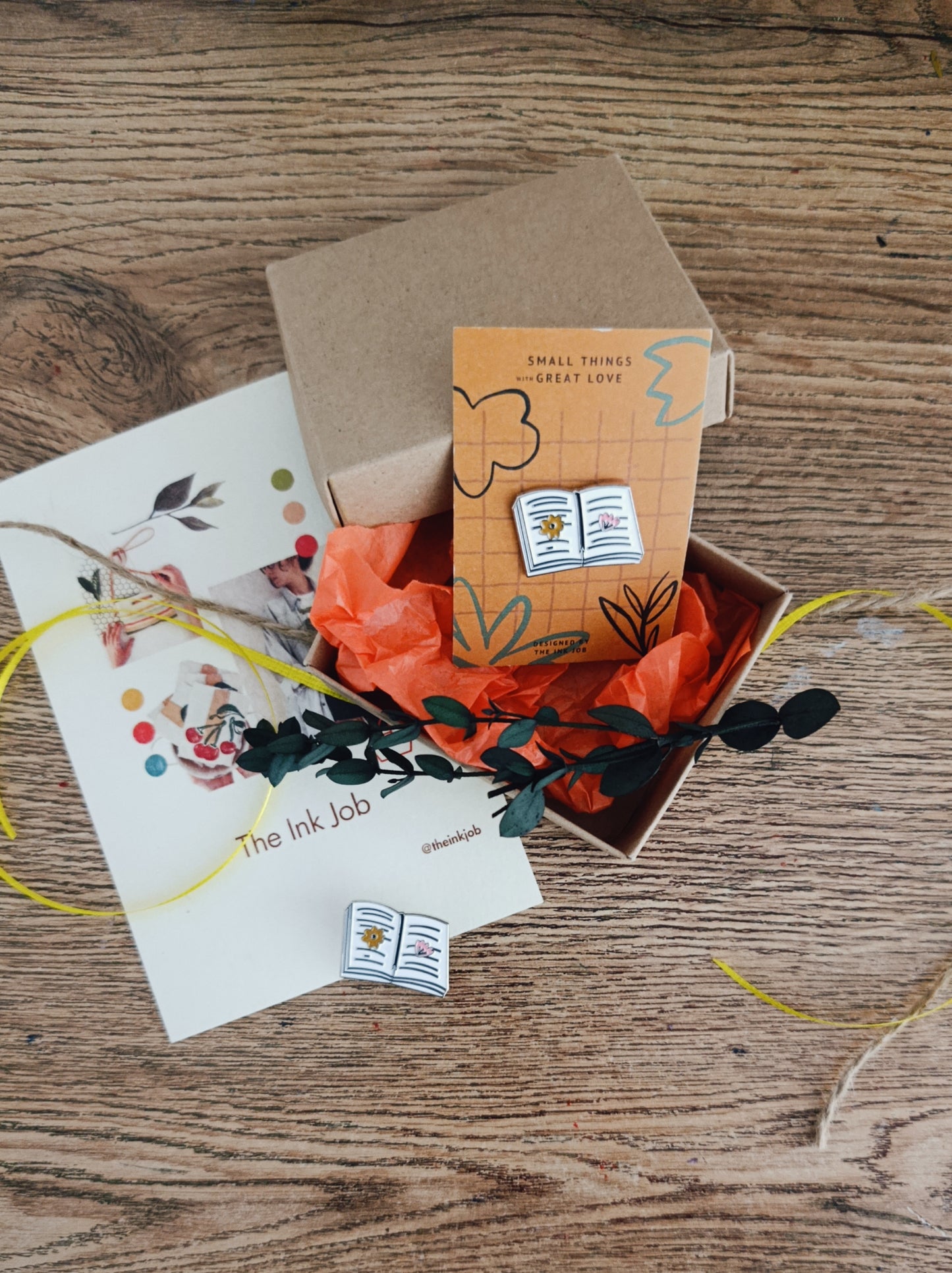 Μεταλλική Καρφίτσα Σμάλτου Βιβλίο