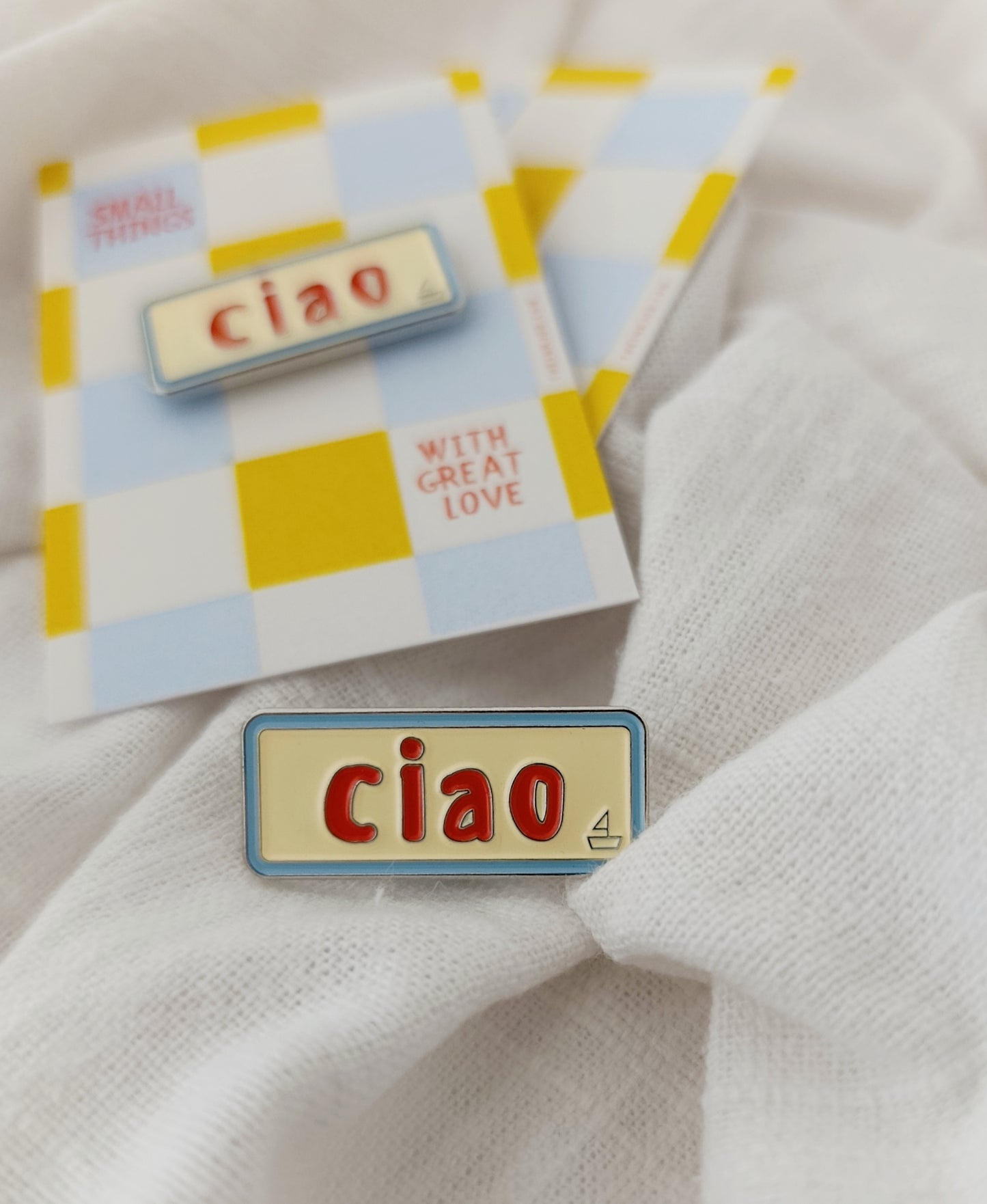 Μεταλλική Καρφίτσα Σμάλτου "Ciao"