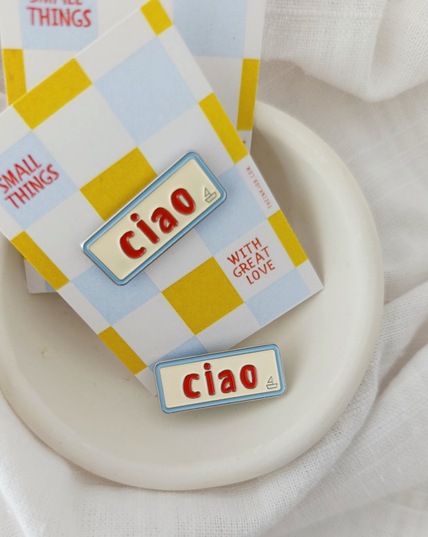 Μεταλλική Καρφίτσα Σμάλτου "Ciao"