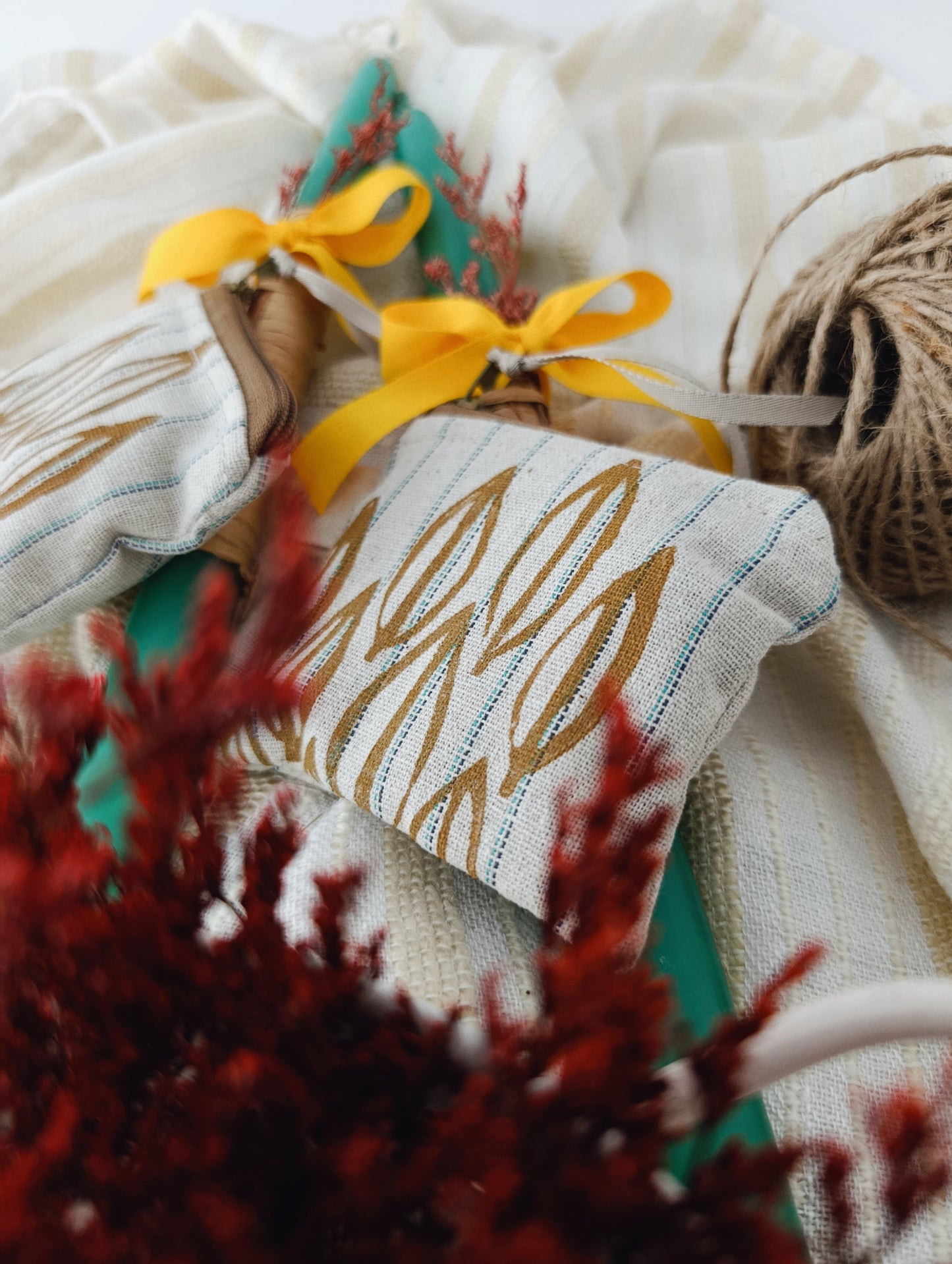 Σμαραγδί Λαμπάδα με Χειροποίητο Πορτοφολάκι