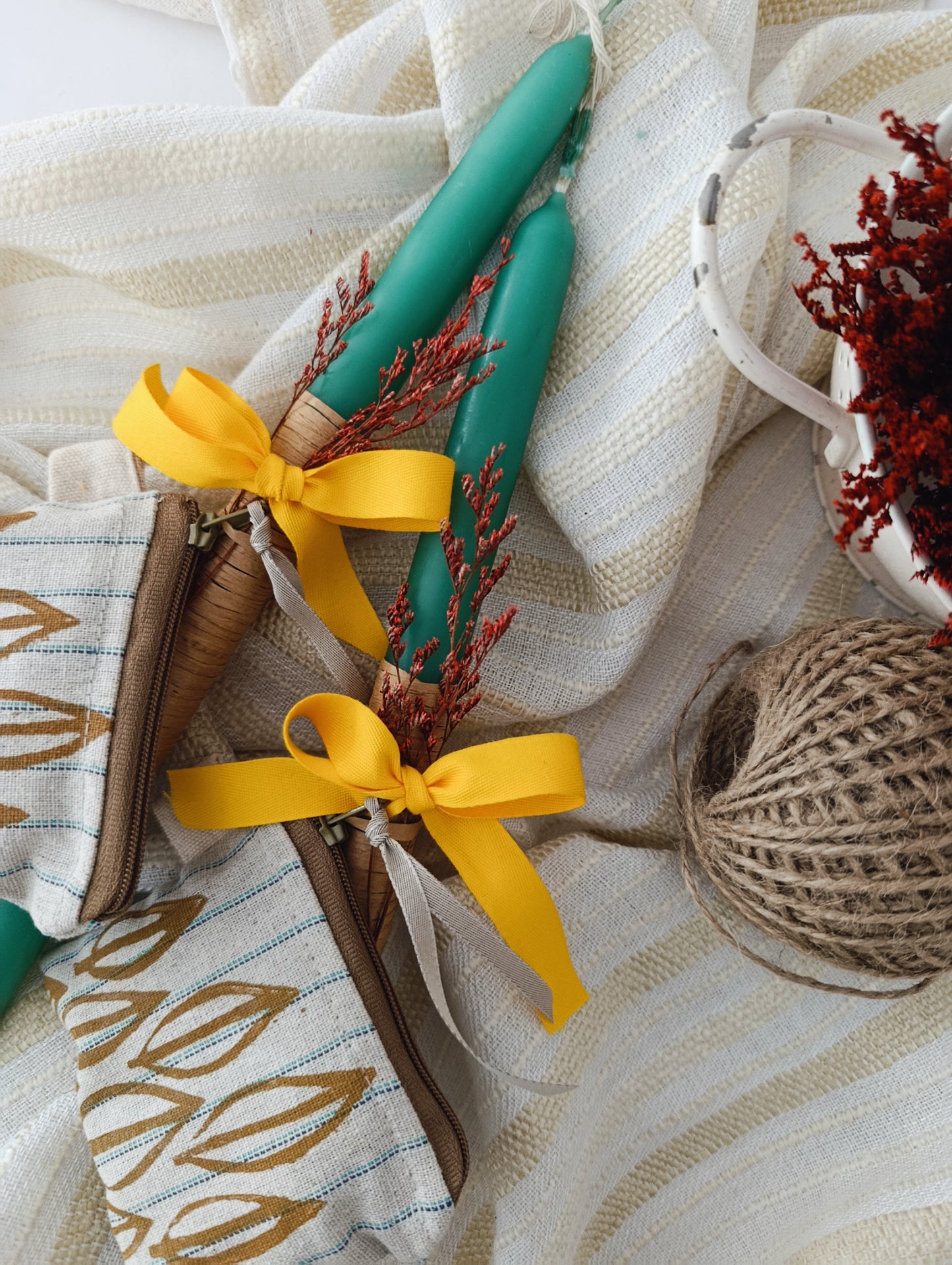 Σμαραγδί Λαμπάδα με Χειροποίητο Πορτοφολάκι