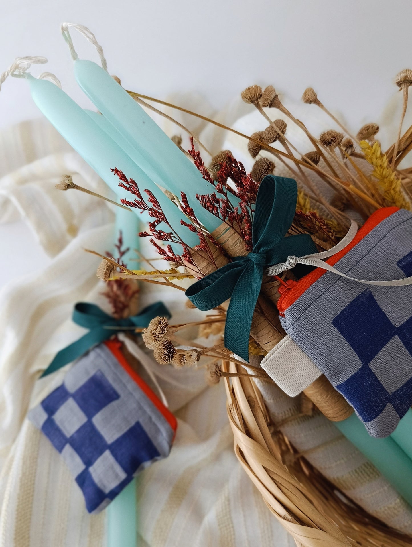 Χειροποίητη Τυρκουάζ Λαμπάδα