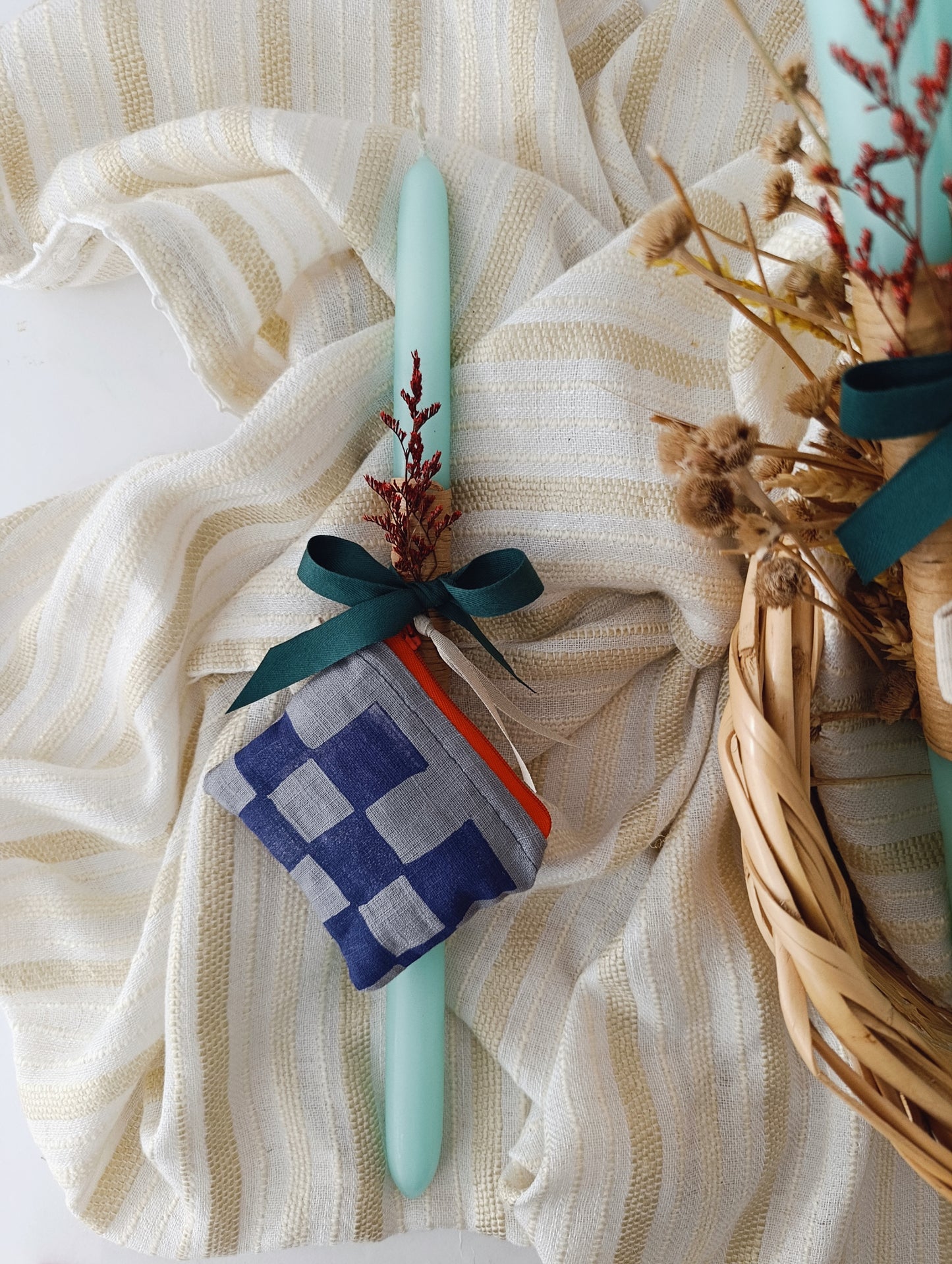 Χειροποίητη Τυρκουάζ Λαμπάδα