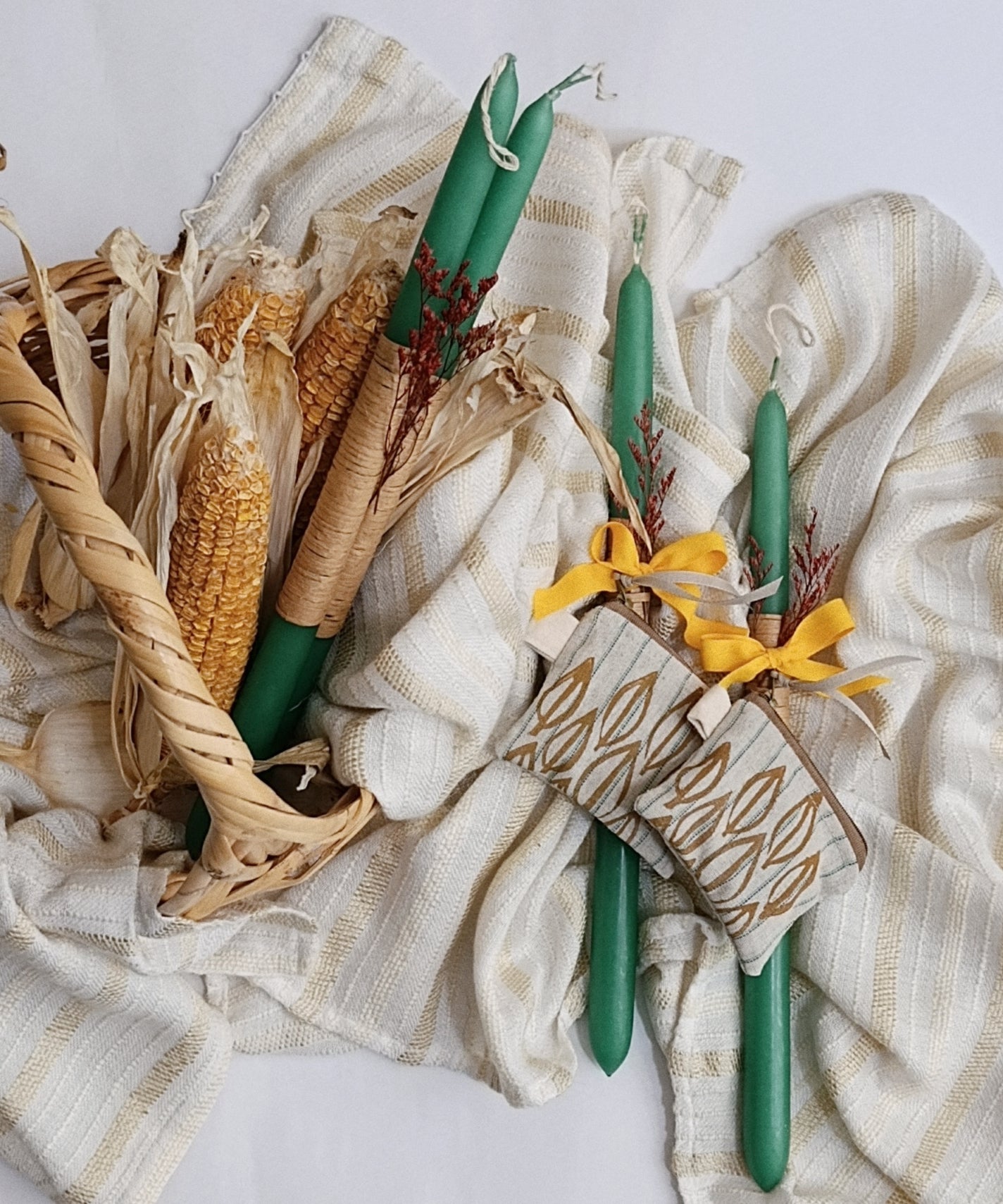 Σμαραγδί Λαμπάδα με Χειροποίητο Πορτοφολάκι