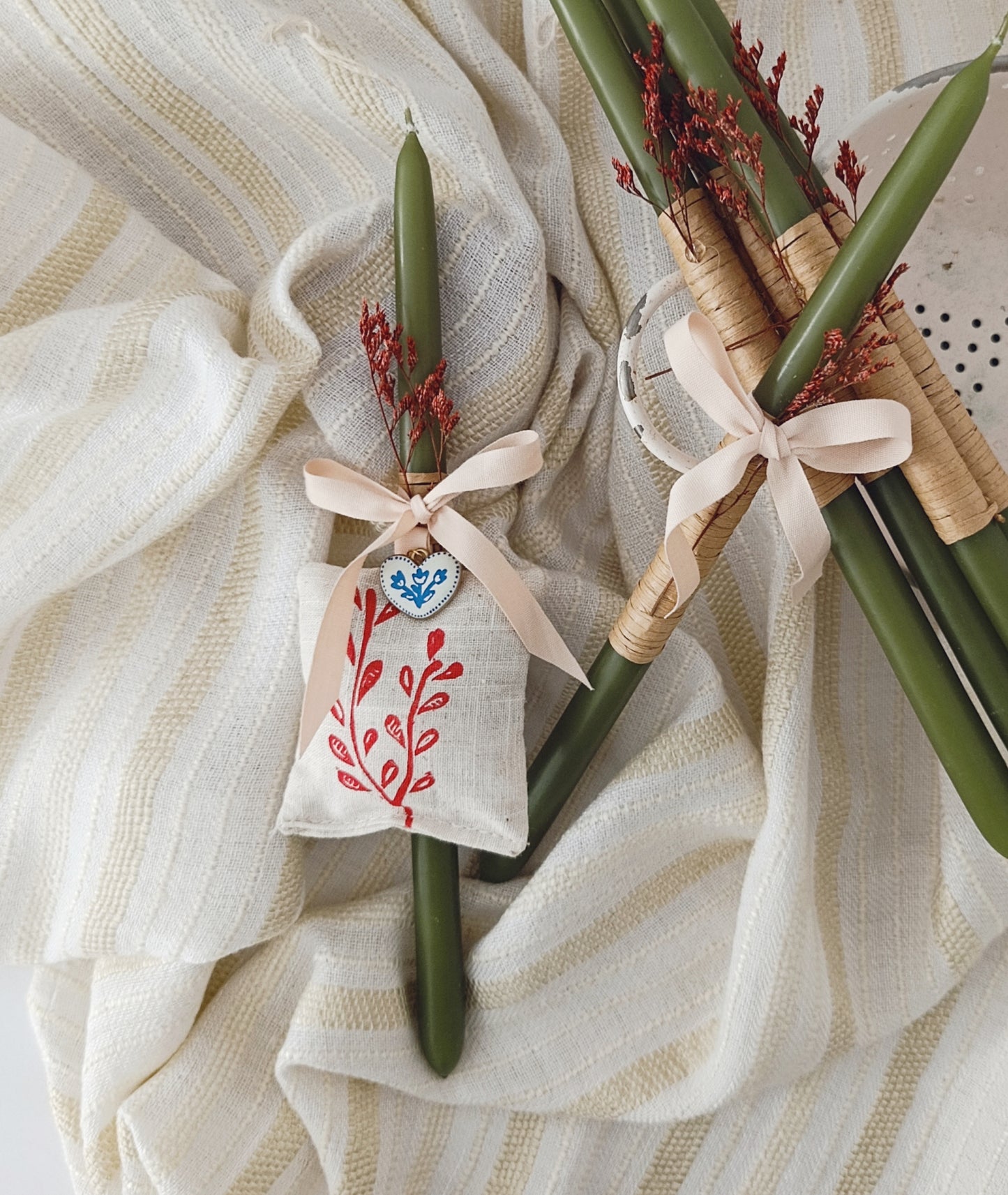 Χειροποίητο Λαμπαδάκι με Κρεμαστό Πουγκί Λεβάντα