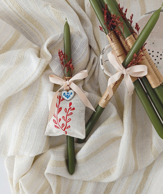 Χειροποίητο Λαμπαδάκι με Κρεμαστό Πουγκί Λεβάντα